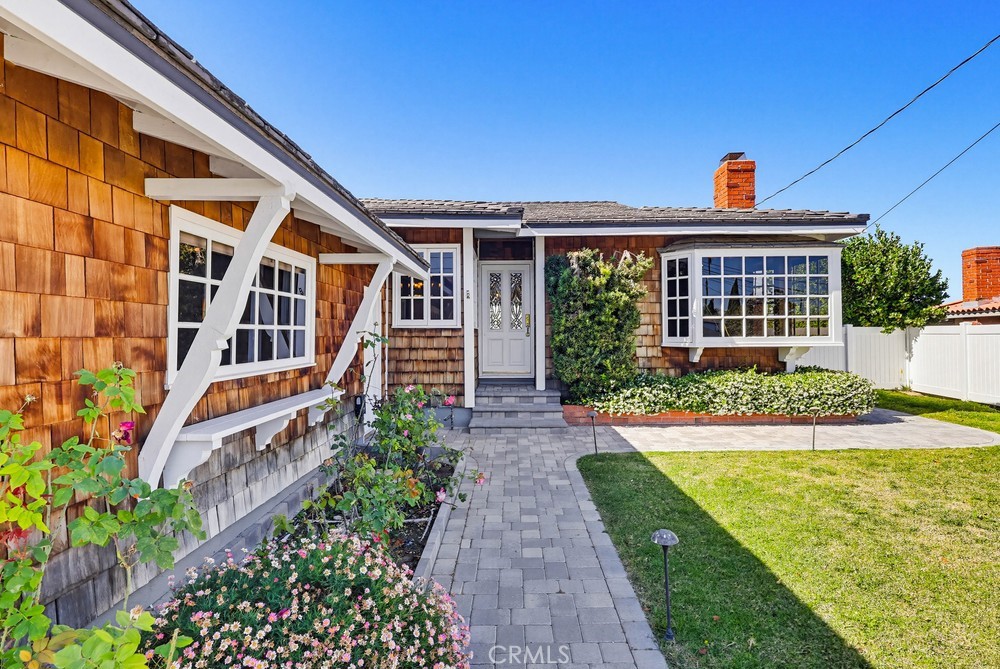 2141 Ronsard Road Rancho Palos Verdes, CA 90275 - Photo 2 of 69 a front view of a house with garden