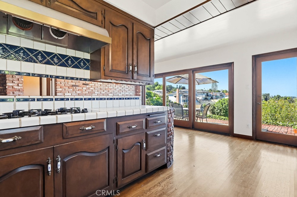 2141 Ronsard Road Rancho Palos Verdes, CA 90275 - Photo 23 of 69 a kitchen with stainless steel appliances granite countertop a stove a sink and a cabinets