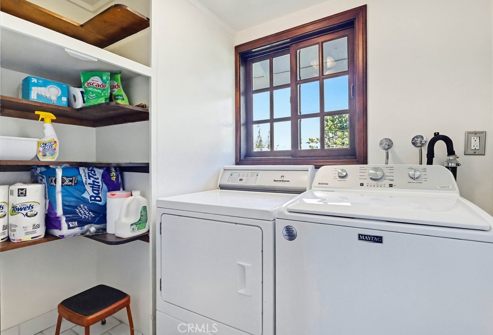 2141 Ronsard Road Rancho Palos Verdes, CA 90275 - Photo 24 of 69 a utility room with dryer and washer