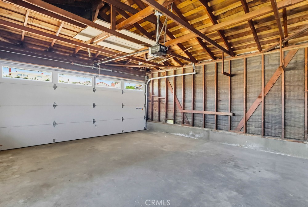 2141 Ronsard Road Rancho Palos Verdes, CA 90275 - Photo 47 of 69 a view of an empty room