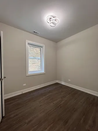 $3,500 | 3244 North Lincoln Avenue, Unit 2E, Chicago, IL 60657