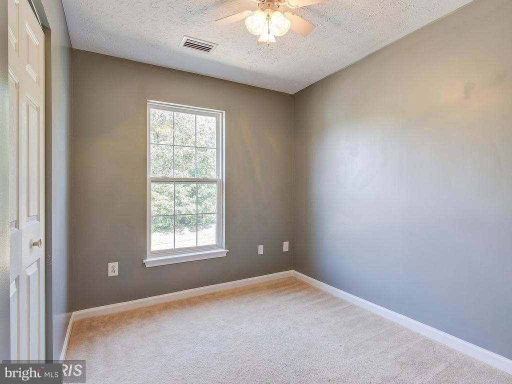 2648 Summers Ridge Drive Odenton, MD 21113 - Photo 19 of 27 Bedroom