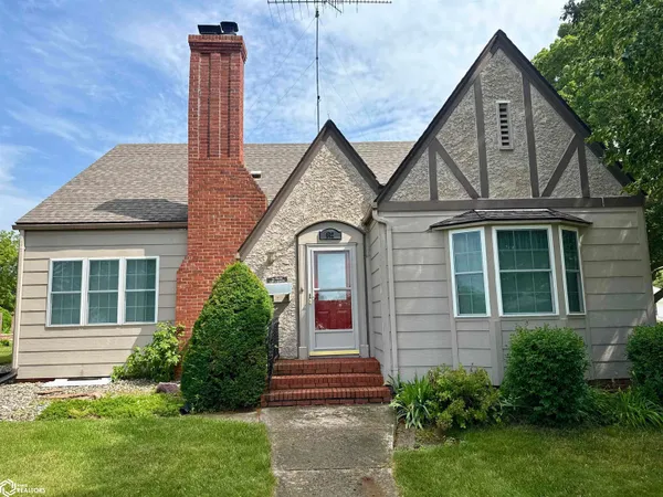 $299,900 | 812 Chicago Street, Audubon, IA 50025