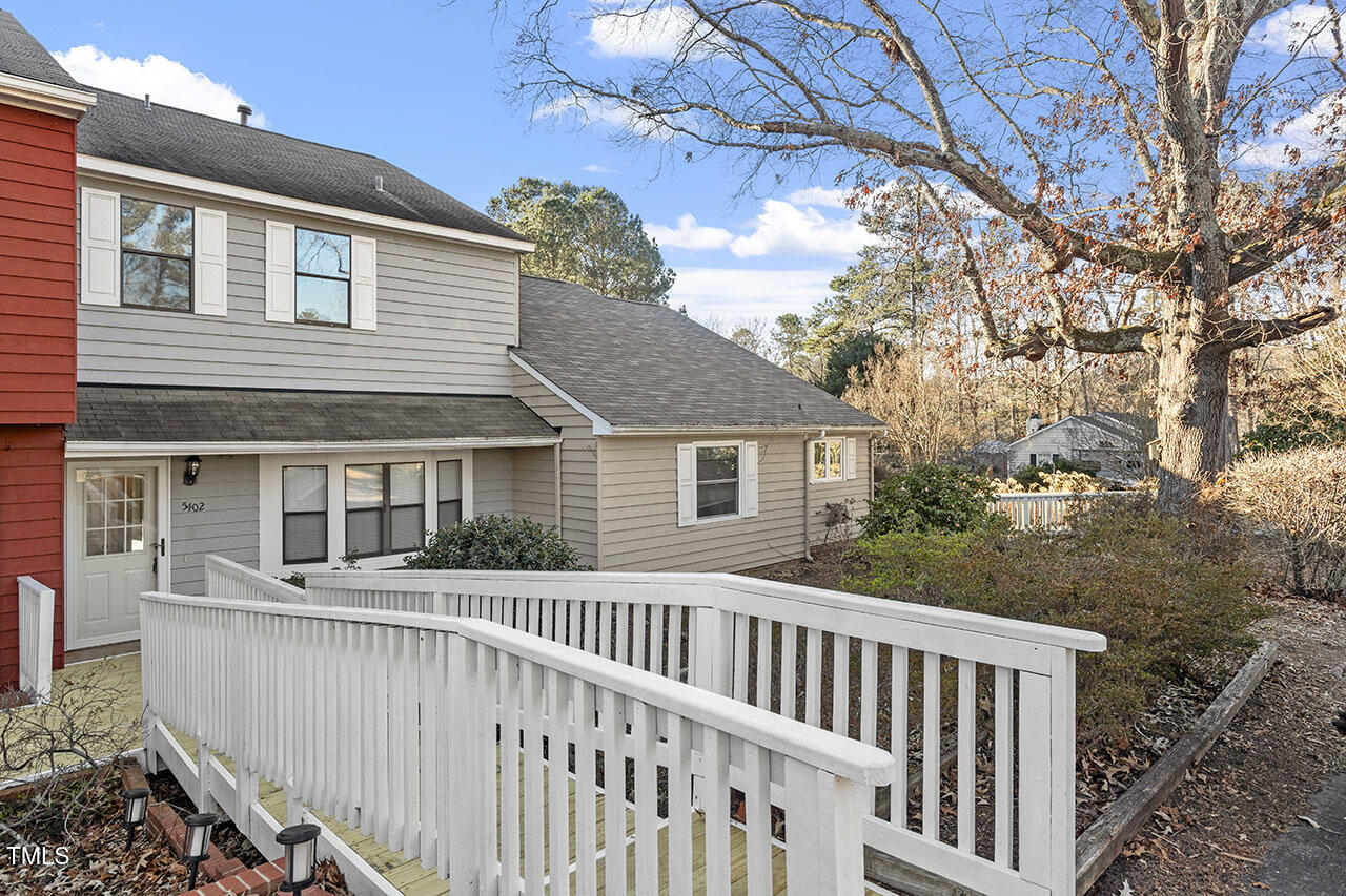 5402 Pine Top Circle Raleigh, NC 27612 - Photo 2 of 29 5402 Pine Top Circle_02