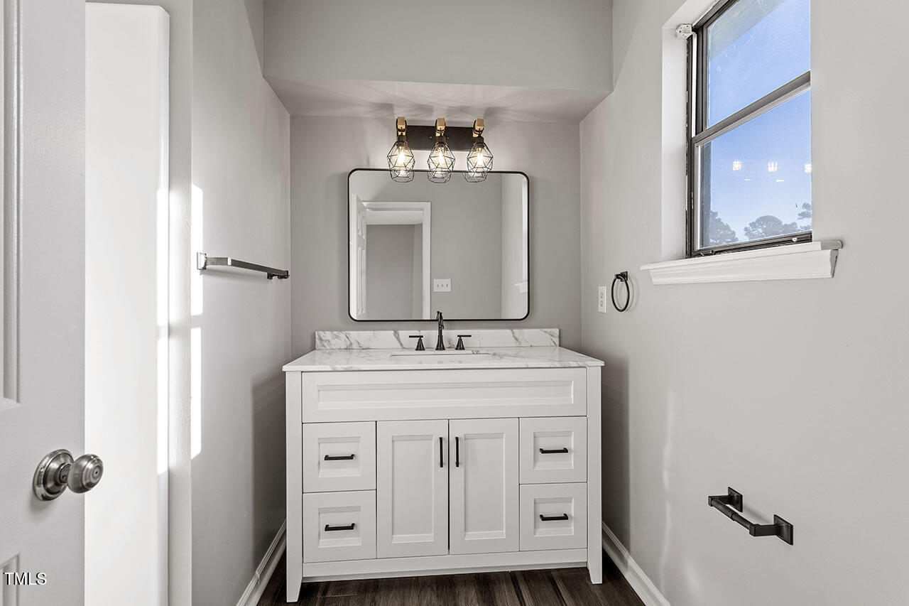 5402 Pine Top Circle Raleigh, NC 27612 - Photo 23 of 29 5402 Pine Top Circle_33