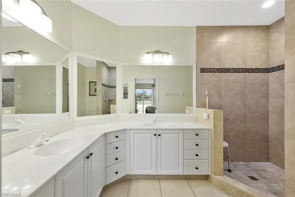5877 3 Iron Drive, Unit 702 Naples, FL 34110 - Photo 8 of 45