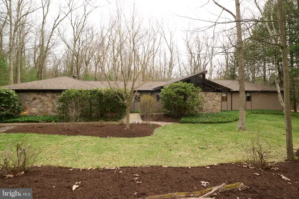 $873,900 | 576 East Shadow Lane, State College, PA 16803