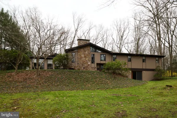 $873,900 | 576 East Shadow Lane, State College, PA 16803