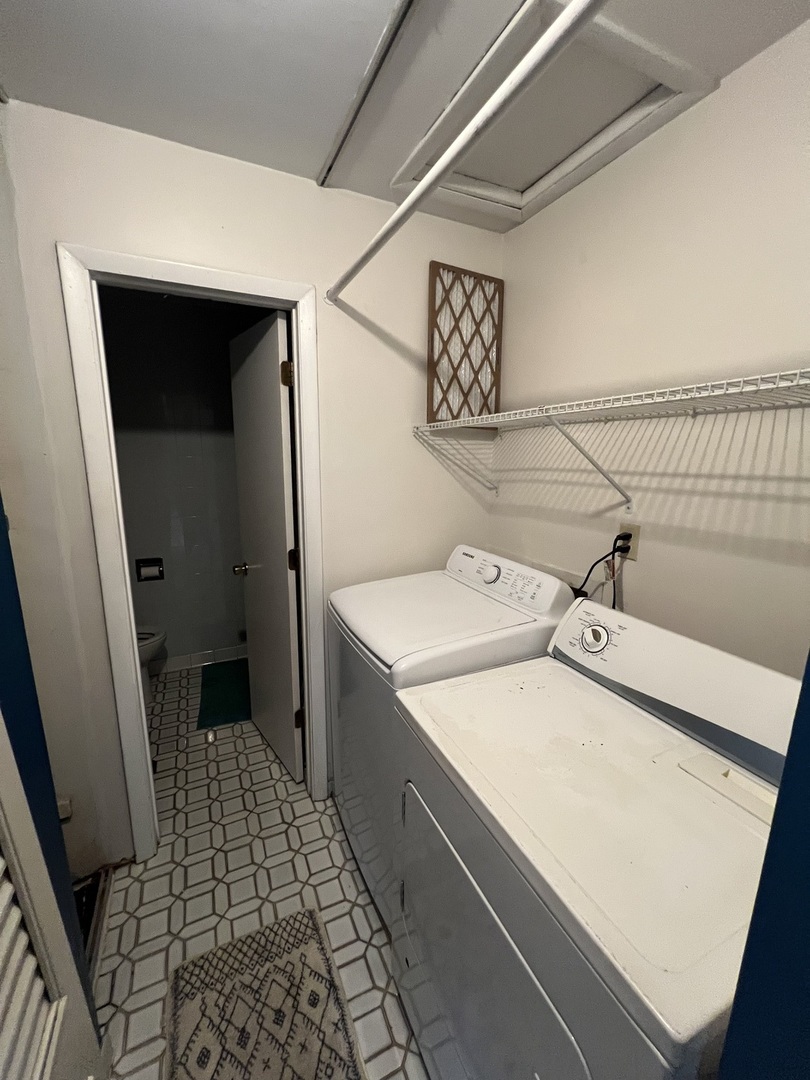 2350 Carnation Drive, Unit 4 Crest Hill, IL 60403 - Photo 11 of 19 a utility room with dryer and washer