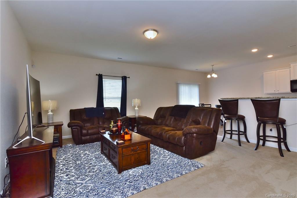 9537 Weikert Road Charlotte, NC 28215 - Photo 8 of 31 a living room with furniture