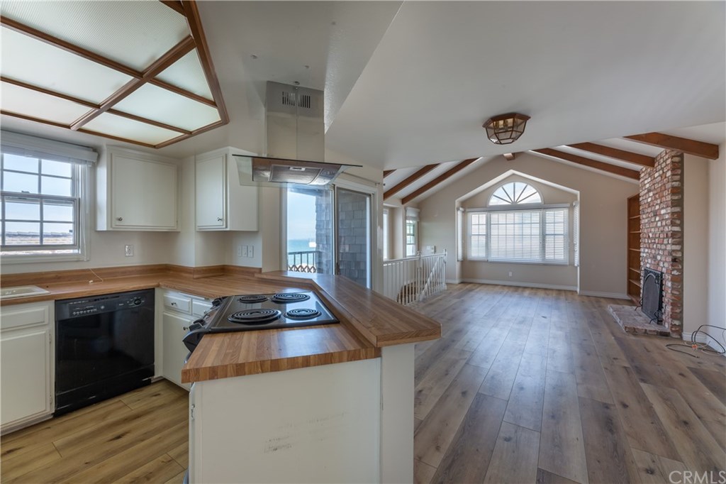 4 64th Place Long Beach, CA 90803 - Photo 58 of 58 Open floor plan so you can visit with the chef