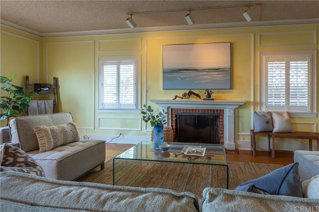 4 64th Place Long Beach, CA 90803 - Photo 9 of 58