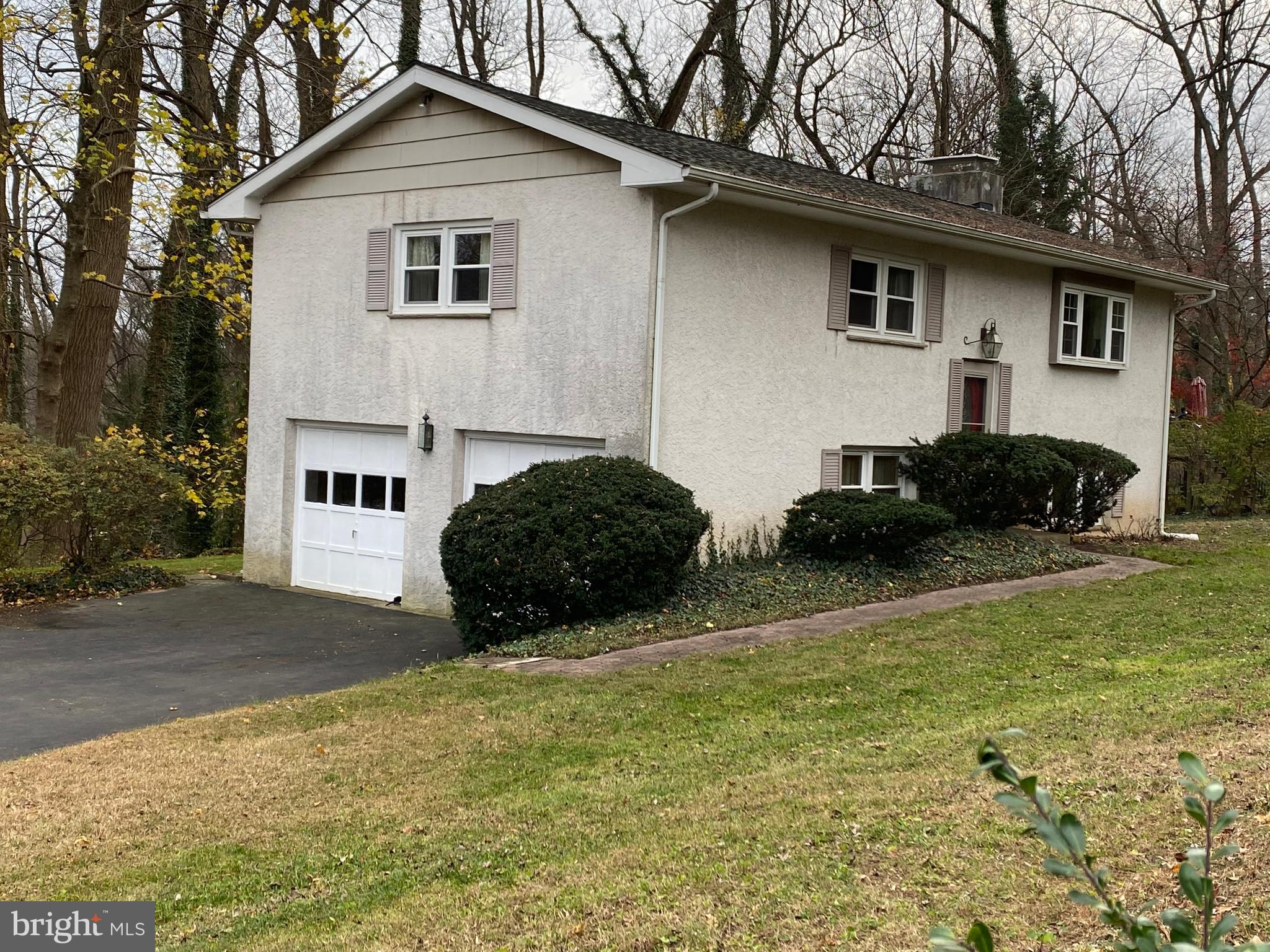 117 Locust Grove Road Bryn Mawr, PA 19010 - Photo 2 of 11 Exterior Side