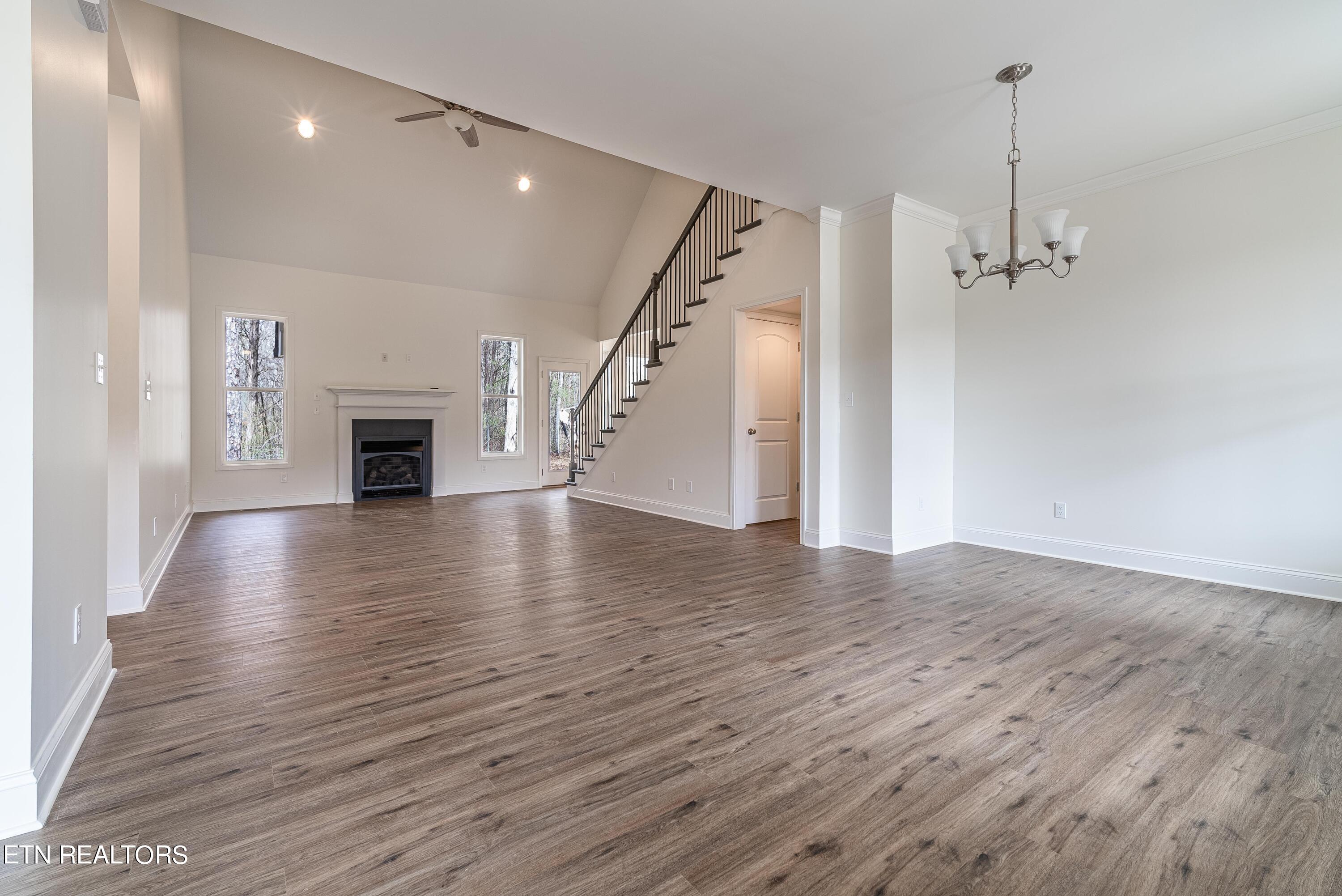 113 Creek View Court Oak Ridge, TN 37830 - Photo 5 of 29 DSC08040-Edit