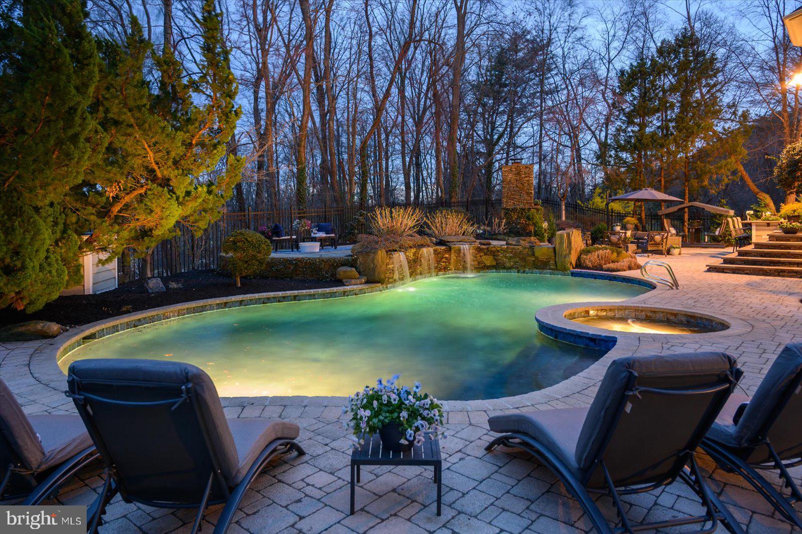 927 Hilltop Road Arnold, MD 21012 - Photo 4 of 75