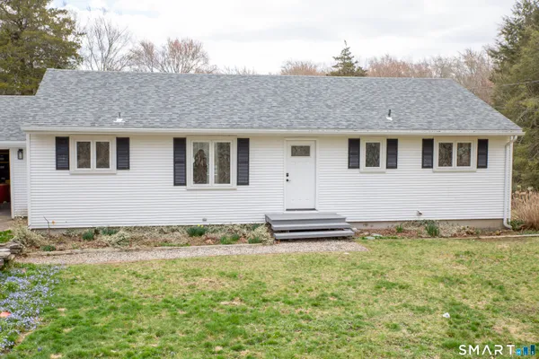 $499,900 | 160 Babcock Road, North Stonington, CT 06359