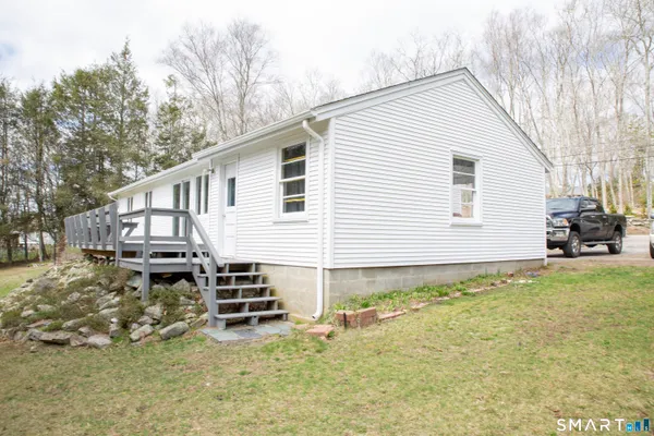 $450,000 | 160 Babcock Road, North Stonington, CT 06359