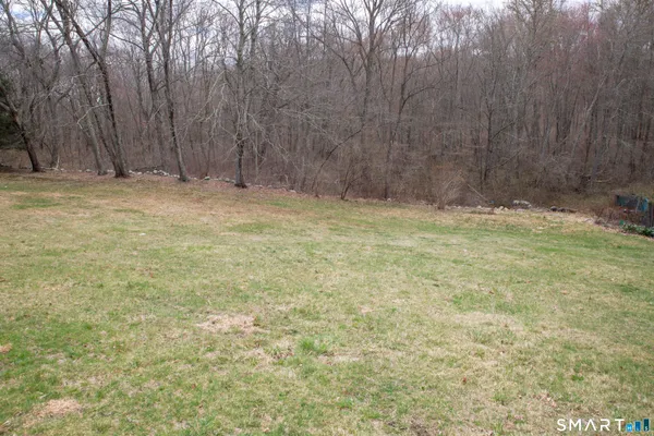 $450,000 | 160 Babcock Road, North Stonington, CT 06359