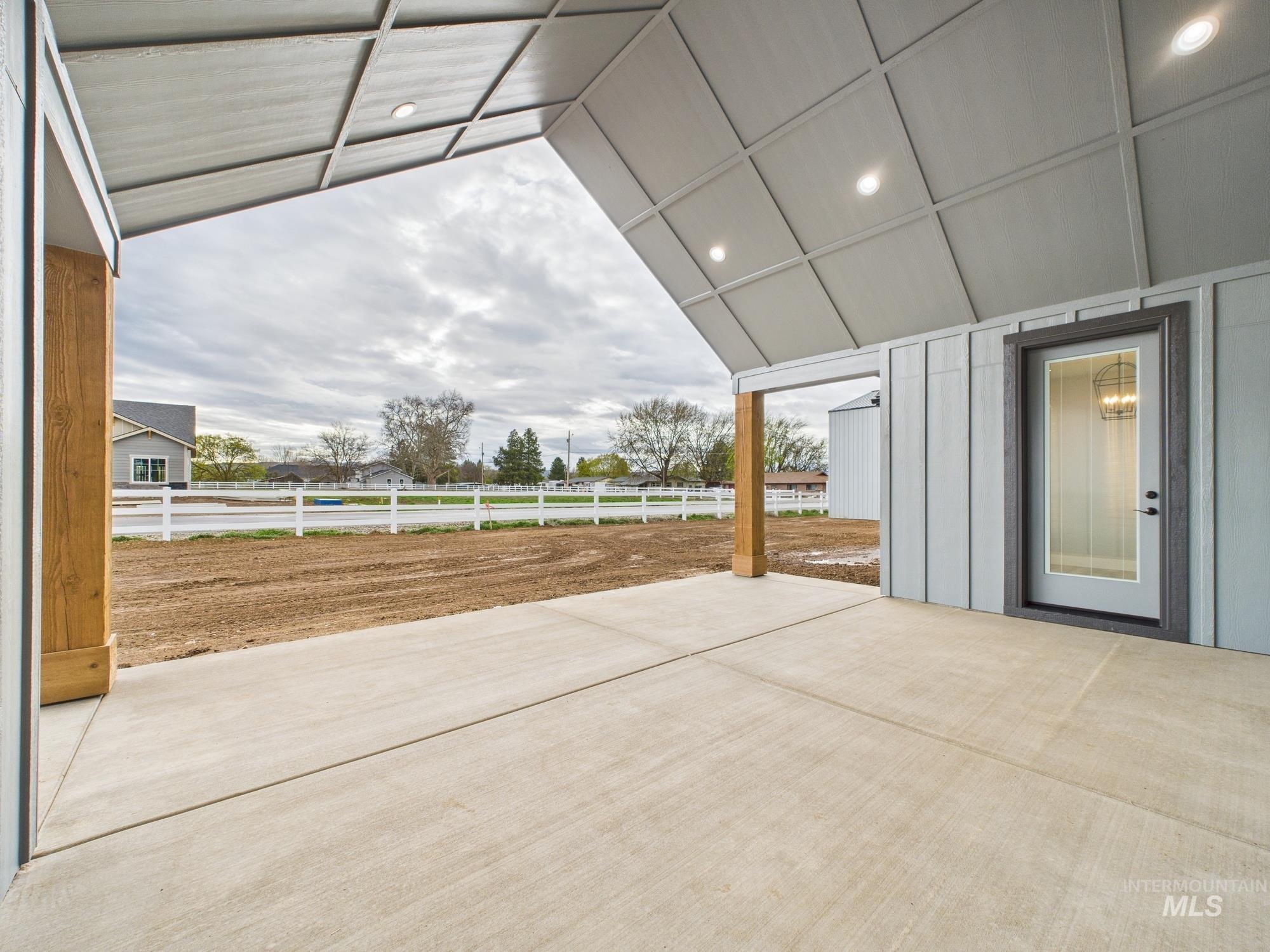 1910 Ruth Lane Emmett, ID 83617 - Photo 36 of 42 View of patio / terrace