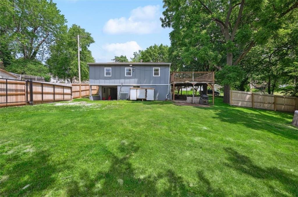 919 Walnut Street Leavenworth, KS 66048 - Photo 25 of 27