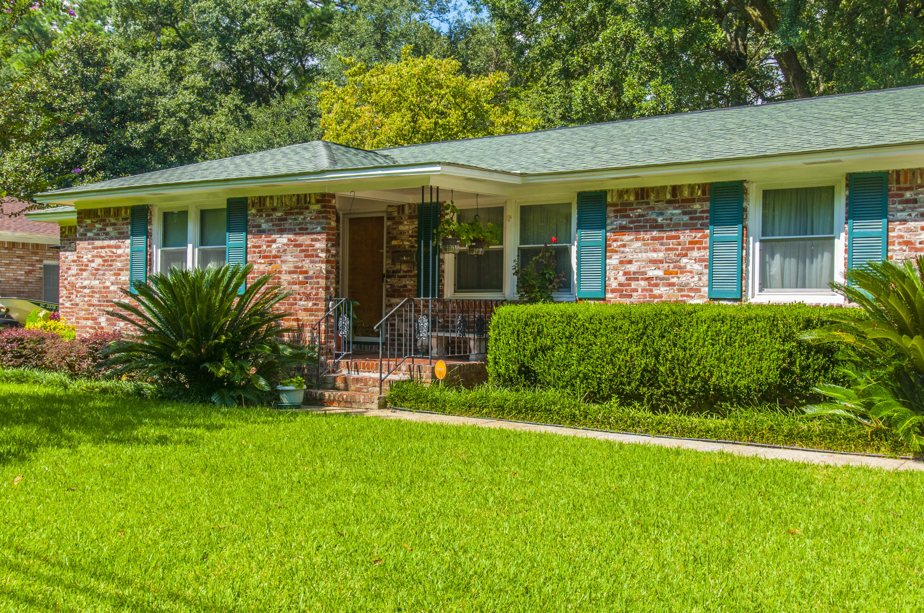 1961 Campion Hall Road Charleston, SC 29407 - Photo 2 of 39 front close