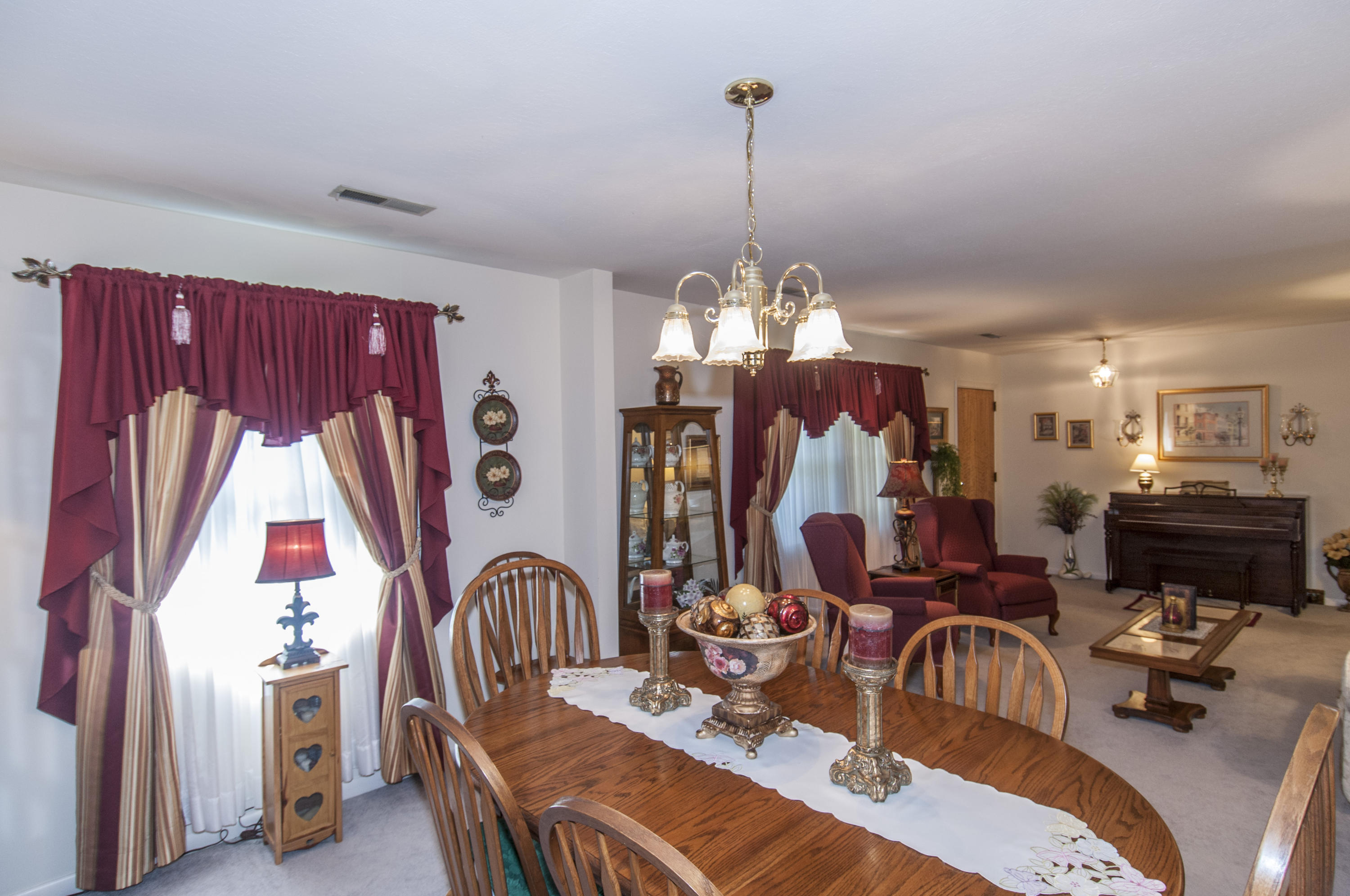 1961 Campion Hall Road Charleston, SC 29407 - Photo 20 of 39 dining to living