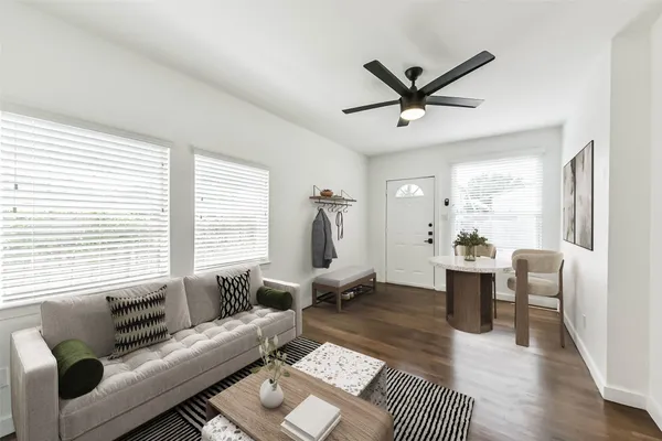 $1,250 | 415 Fairview Street, Unit 3, Houston, TX 77006