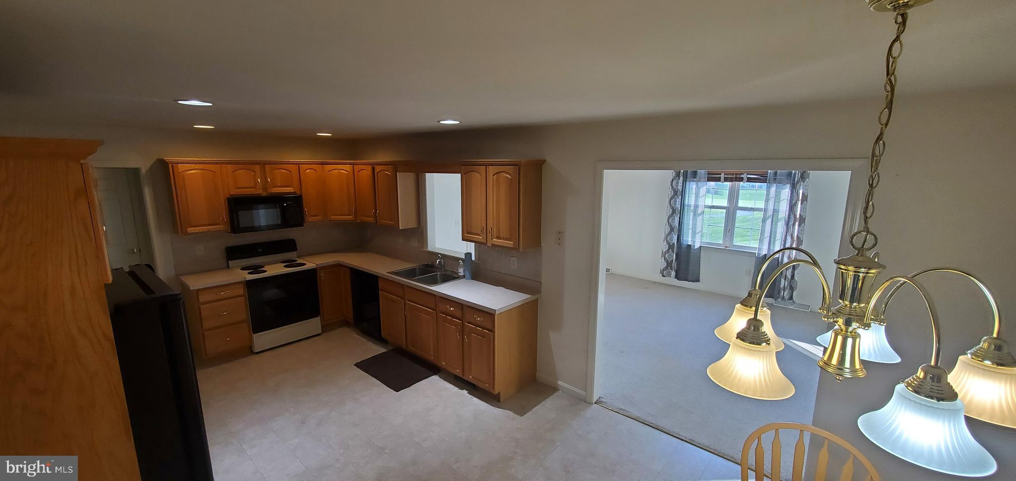 809 West Ridge Road Elizabethtown, PA 17022 - Photo 20 of 51 Kitchen