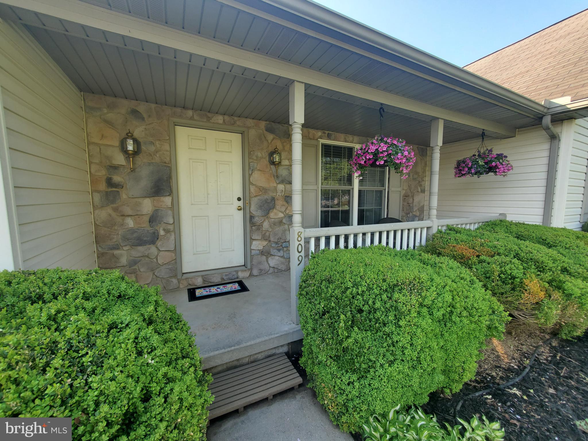 809 West Ridge Road Elizabethtown, PA 17022 - Photo 4 of 51 Entrance Porch