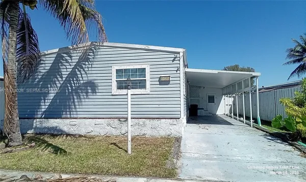 $2,550 | 21821 South Heritage Circle, Unit 1, Pembroke Pines, FL 33029