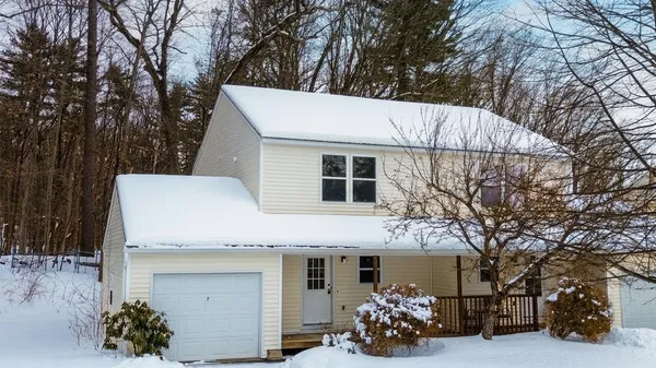 $275,000 | 7 Ira Lane, Burlington, VT 05408