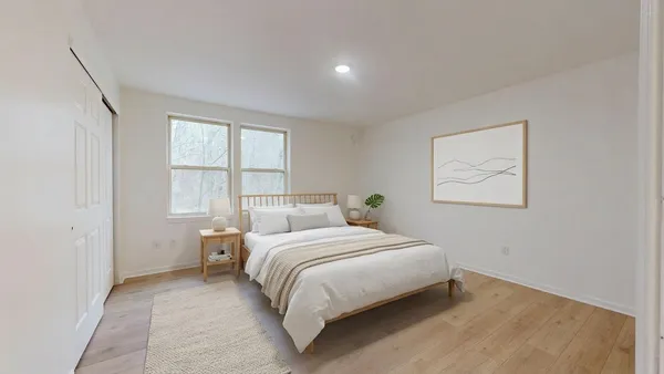 $275,000 | 7 Ira Lane, Burlington, VT 05408