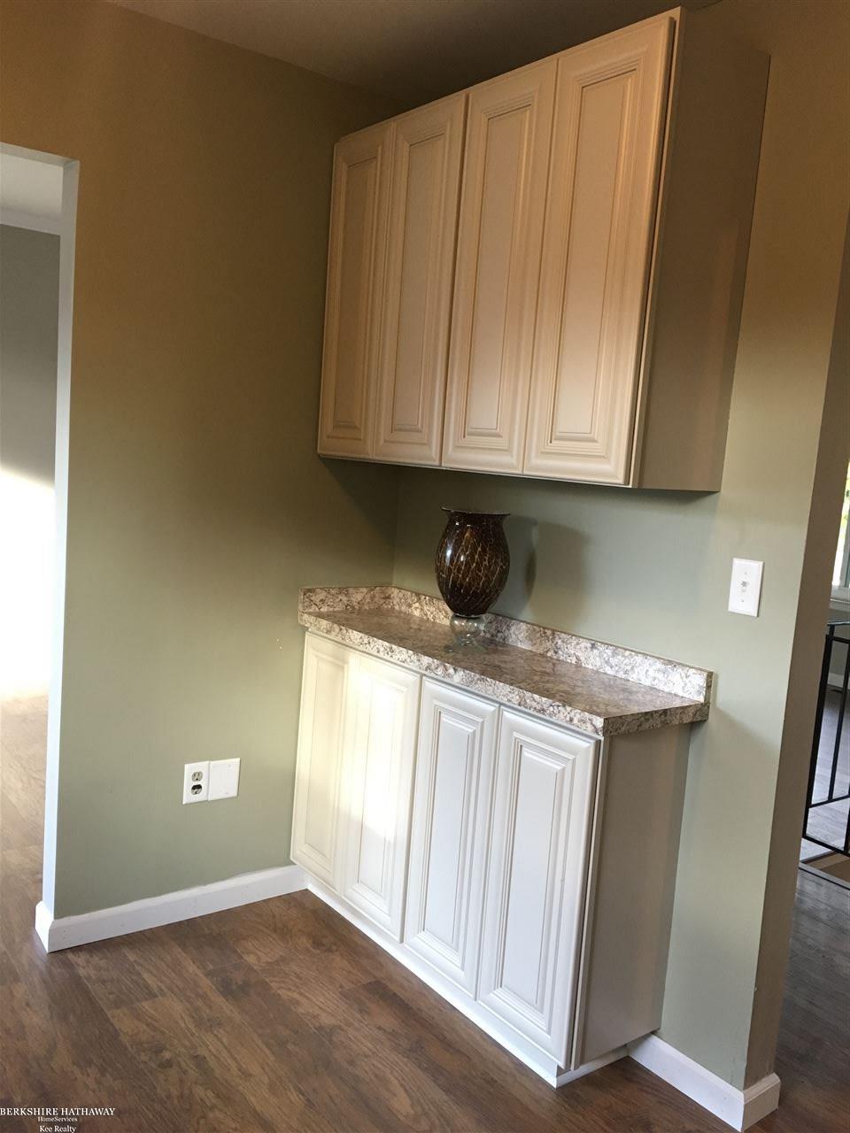 2856 Roundtree Drive Troy, MI 48083 - Photo 9 of 29