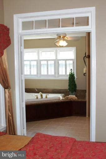 6566 Forsythia Street Springfield, VA 22150 - Photo 14 of 27 Master Bath