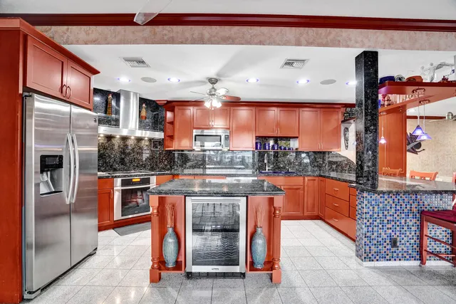 $8,500 | 600 Circle Drive, Pompano Beach, FL 33062