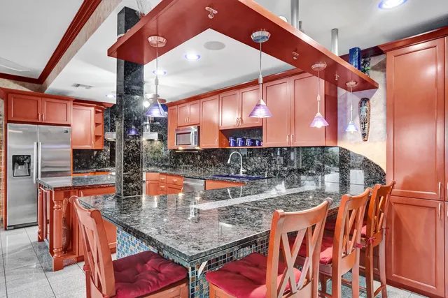 $8,500 | 600 Circle Drive, Pompano Beach, FL 33062