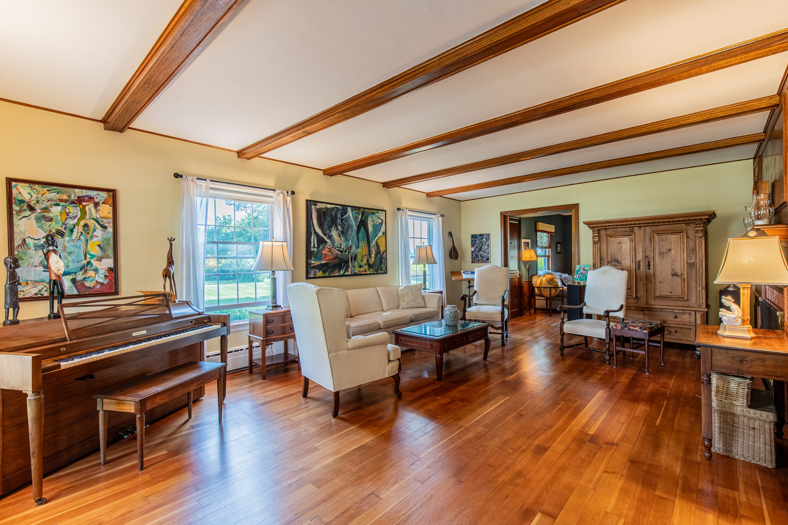 1840 South Main Street Princeton, IL 61356 - Photo 20 of 51 a living room with furniture and a wooden floor