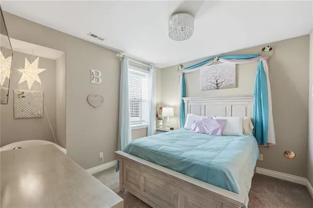 $575,000 | 2204 Northeast 111th Terrace, Kansas City, MO 64155