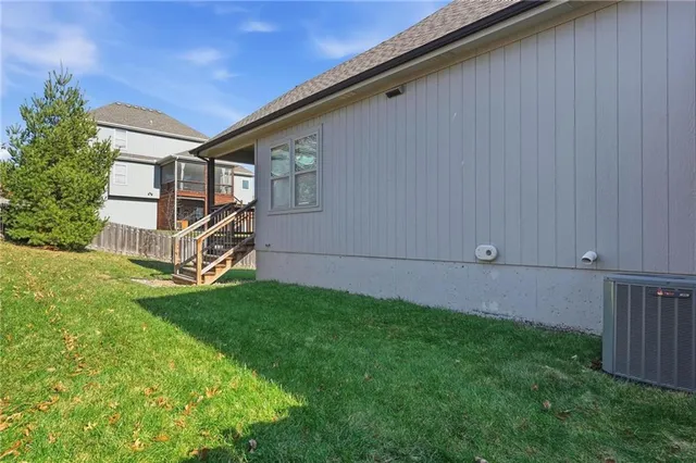 $575,000 | 2204 Northeast 111th Terrace, Kansas City, MO 64155