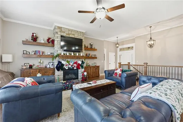 $575,000 | 2204 Northeast 111th Terrace, Kansas City, MO 64155