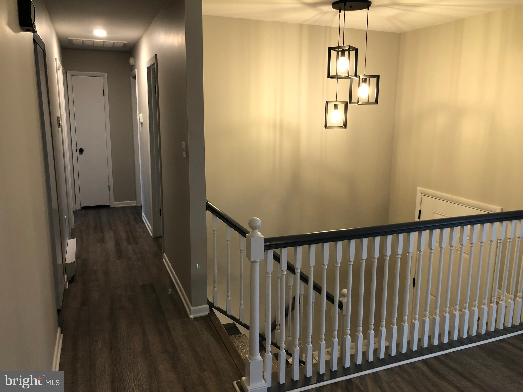 406 Hillside Road New Cumberland, PA 17070 - Photo 4 of 20 Gallery Image 4