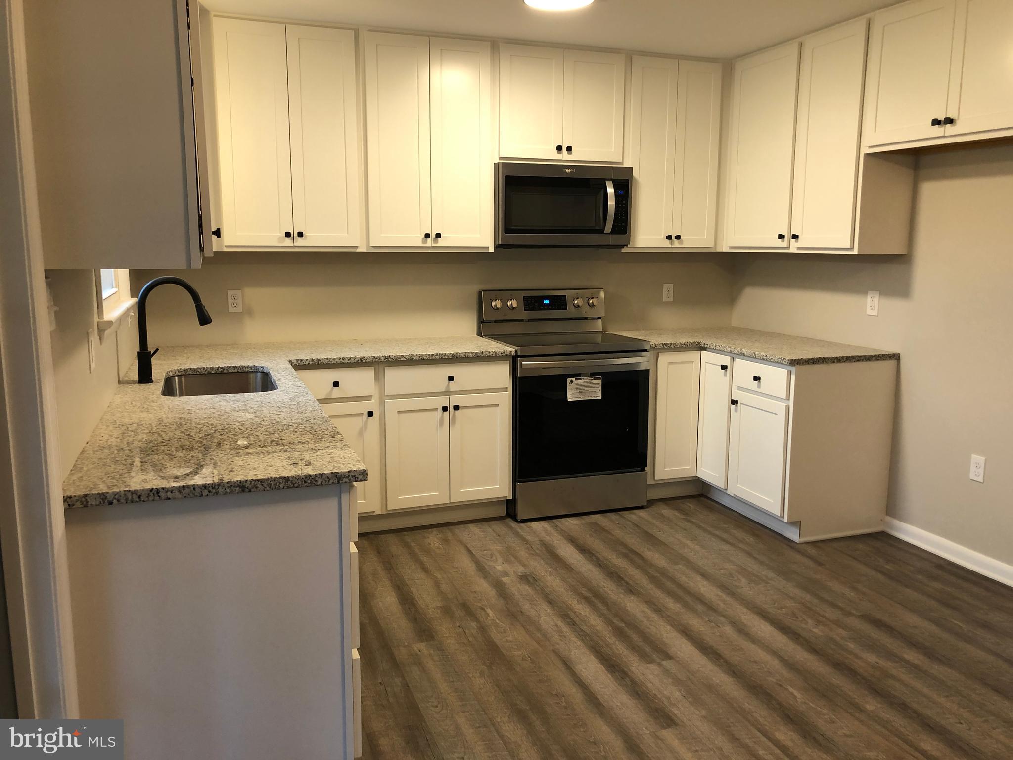 406 Hillside Road New Cumberland, PA 17070 - Photo 7 of 20 Gallery Image 7