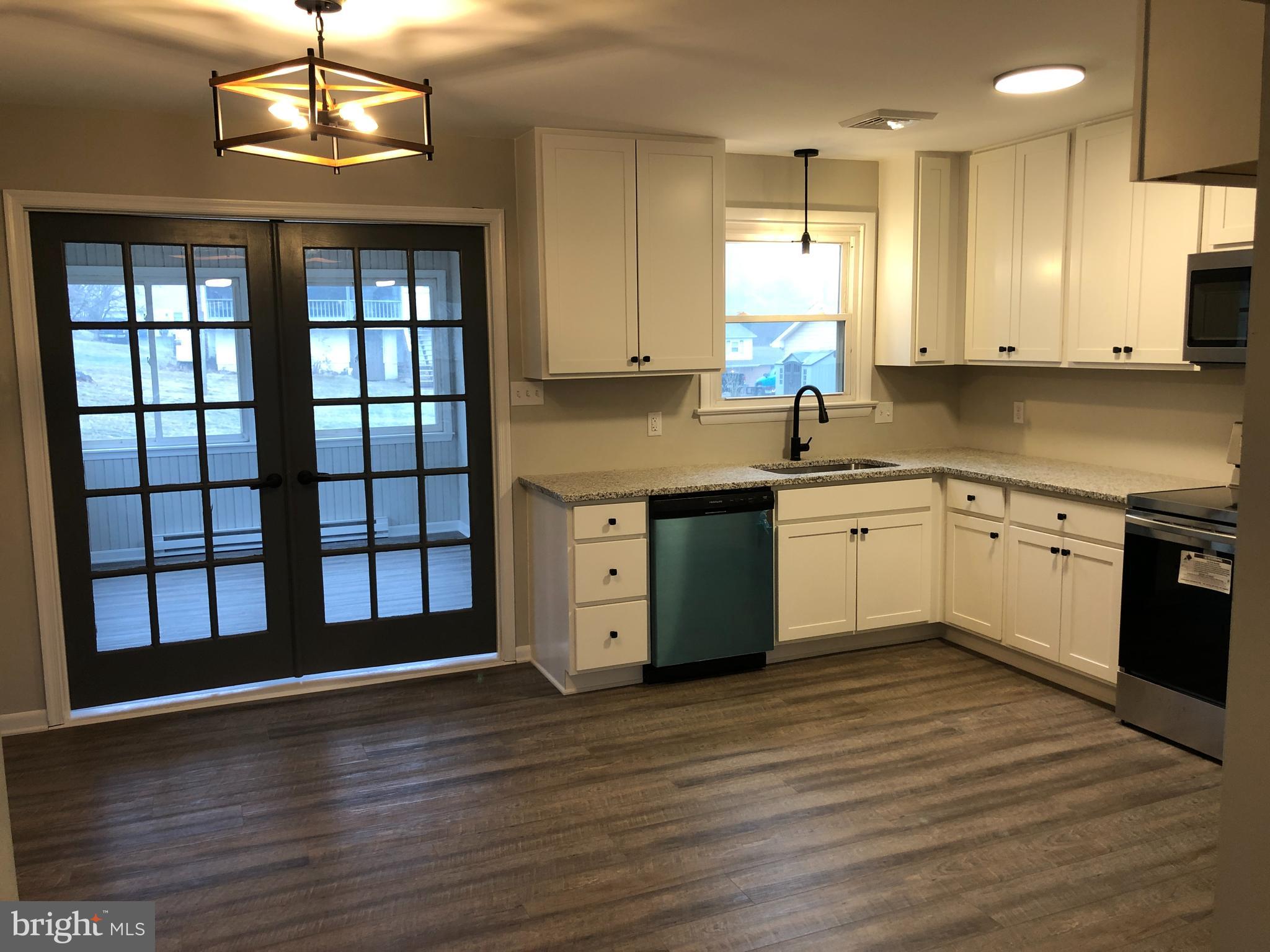 406 Hillside Road New Cumberland, PA 17070 - Photo 8 of 20 Gallery Image 8