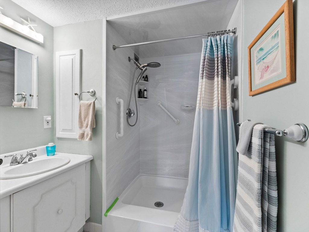 40 Village Road, Unit 709 Middleton, MA 01949 - Photo 23 of 42