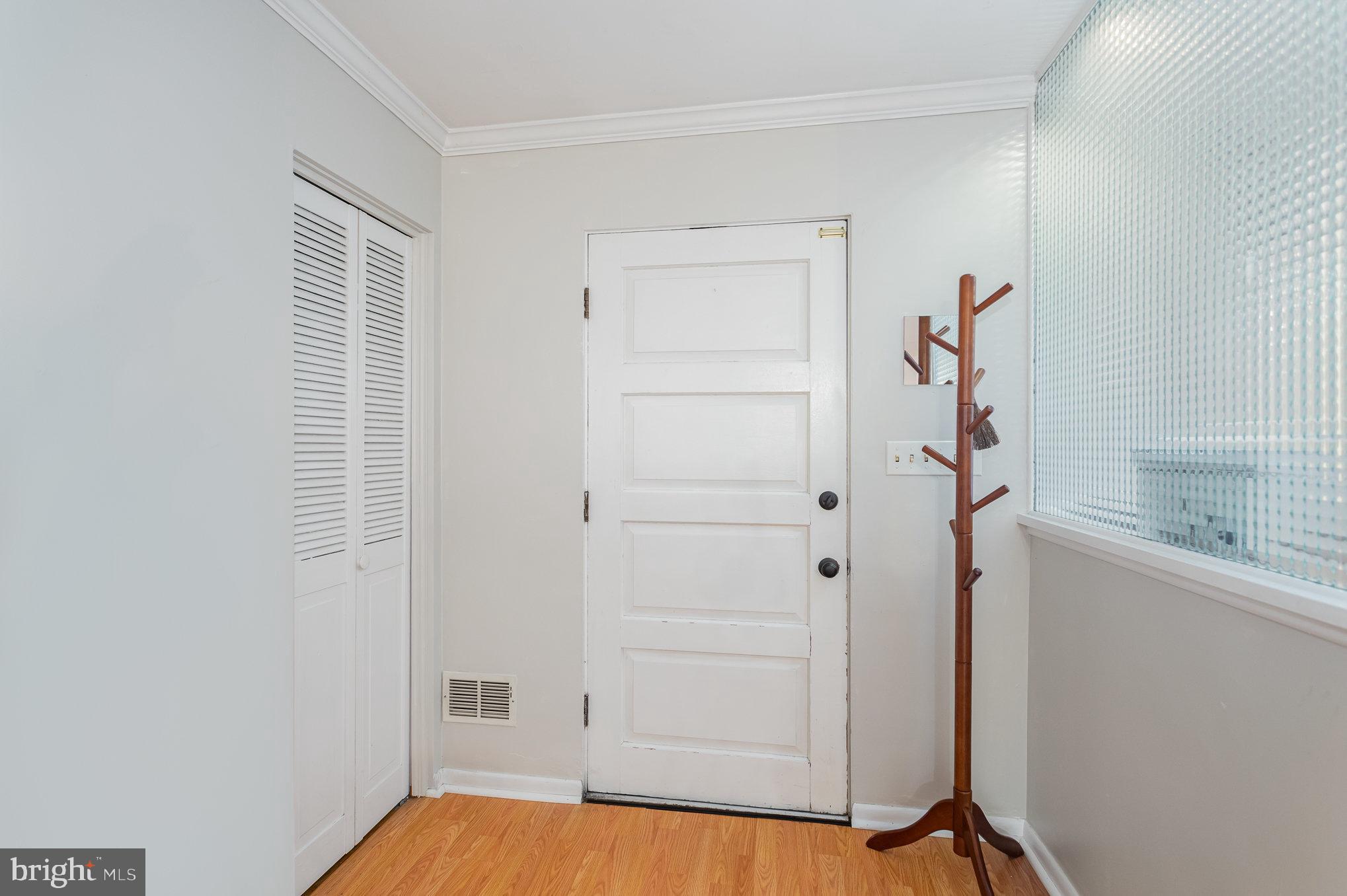 456 Springlake Road Harrisburg, PA 17112 - Photo 3 of 30 Gallery Image 3
