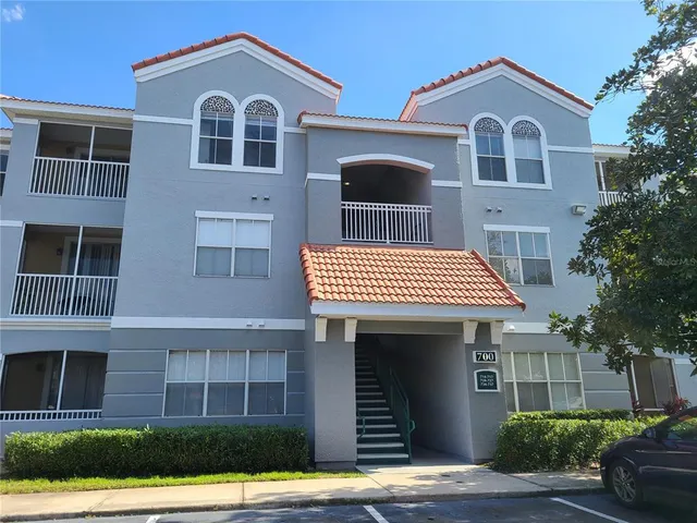 $1,450 | 18001 Richmond Pl Drive, Unit 715, Tampa, FL 33647