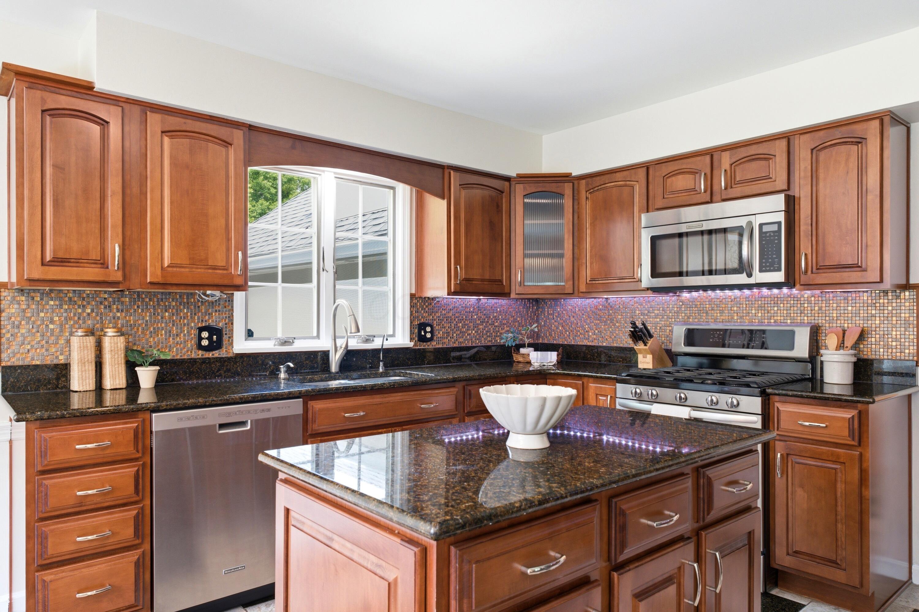 4171 Daventry Road Columbus, OH 43220 - Photo 20 of 64