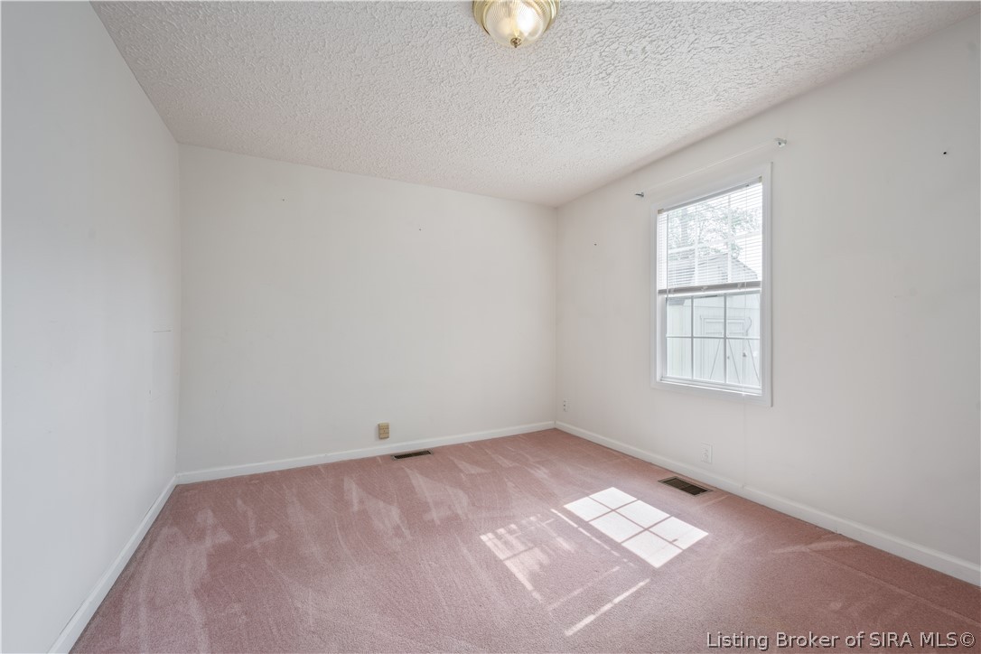 311 Lake Road Henryville, IN 47126 - Photo 16 of 29 Gallery Image 16