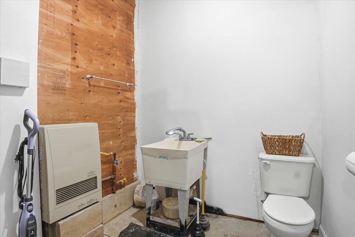 77 Bear Trap Road Milton, VT 05468 - Photo 24 of 40