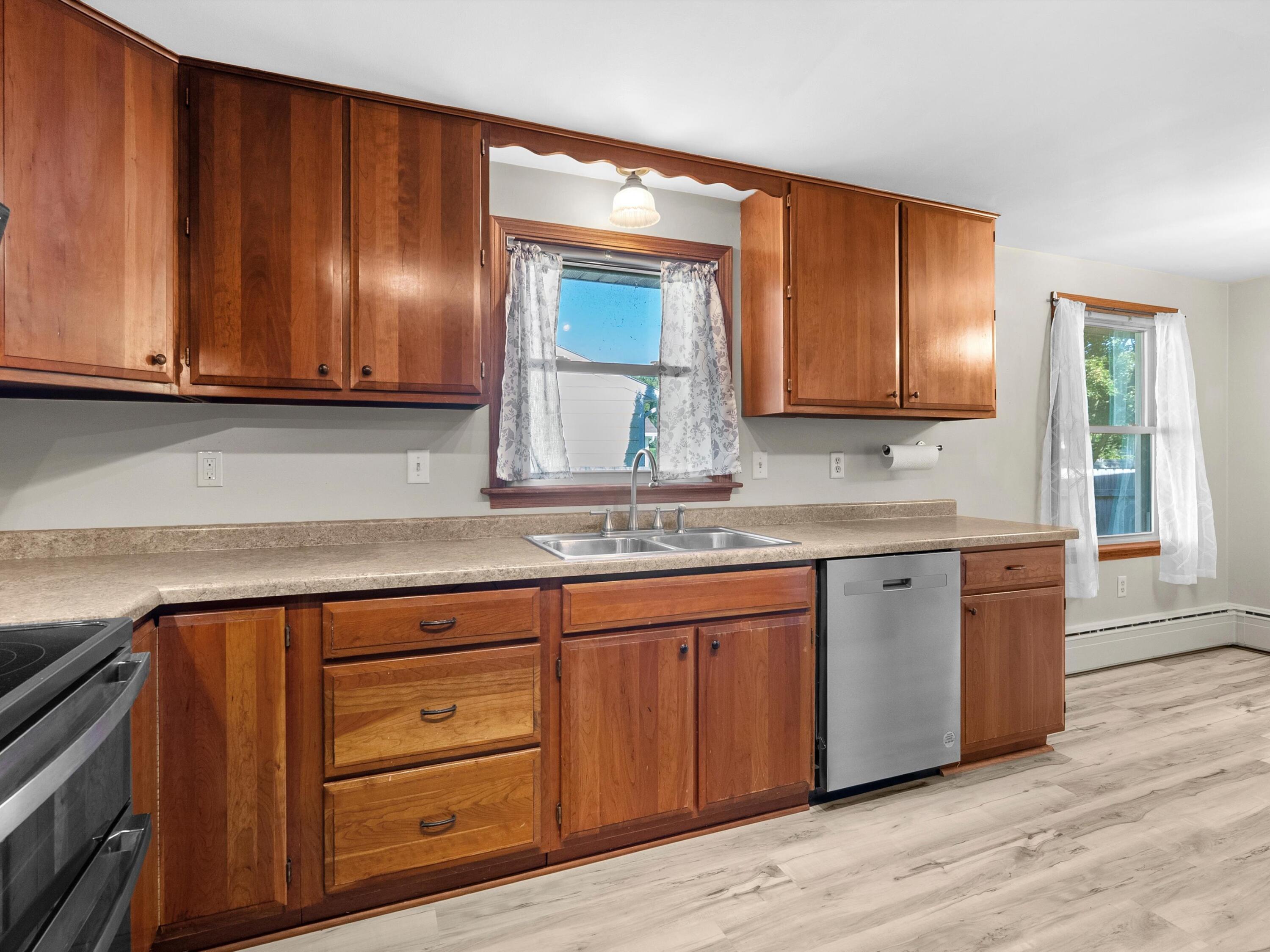 2012 34th Street Two Rivers, WI 54241 - Photo 10 of 39 15-DSC04671